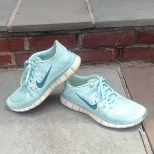 Tiffany Blue Nike Running Shoes